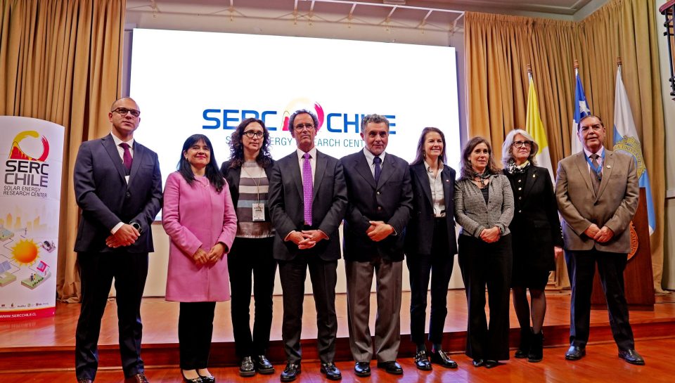 Autoridades lanzamiento