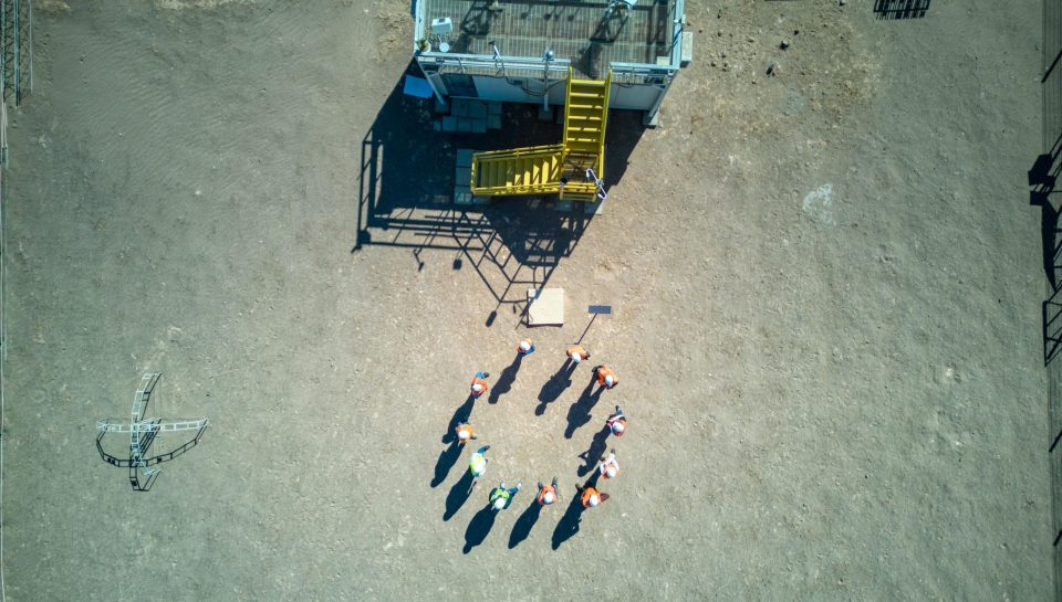 2026-07-30_visita_solar_grupo_en_formacion_vista_aerea_05